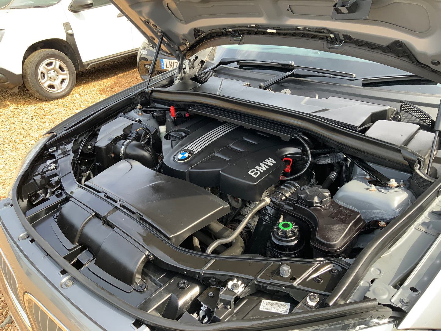 BMW X 1 auto x drive SE
