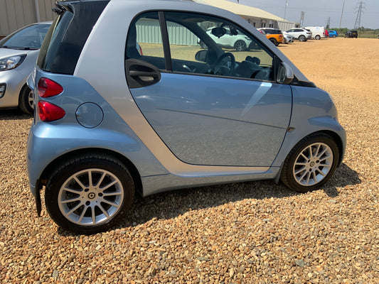 Smart car fortwo auto
