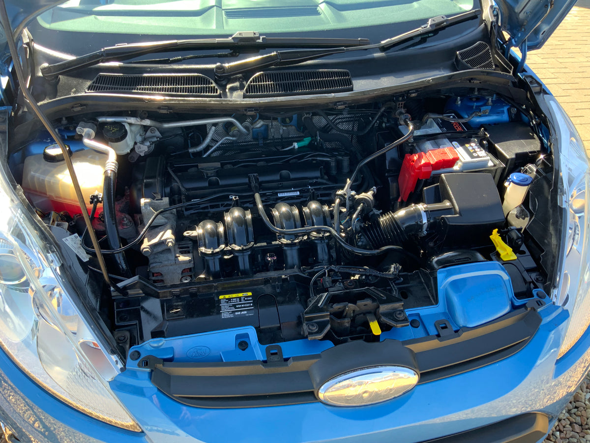 Ford fiesta 1.2L zetec 5 door