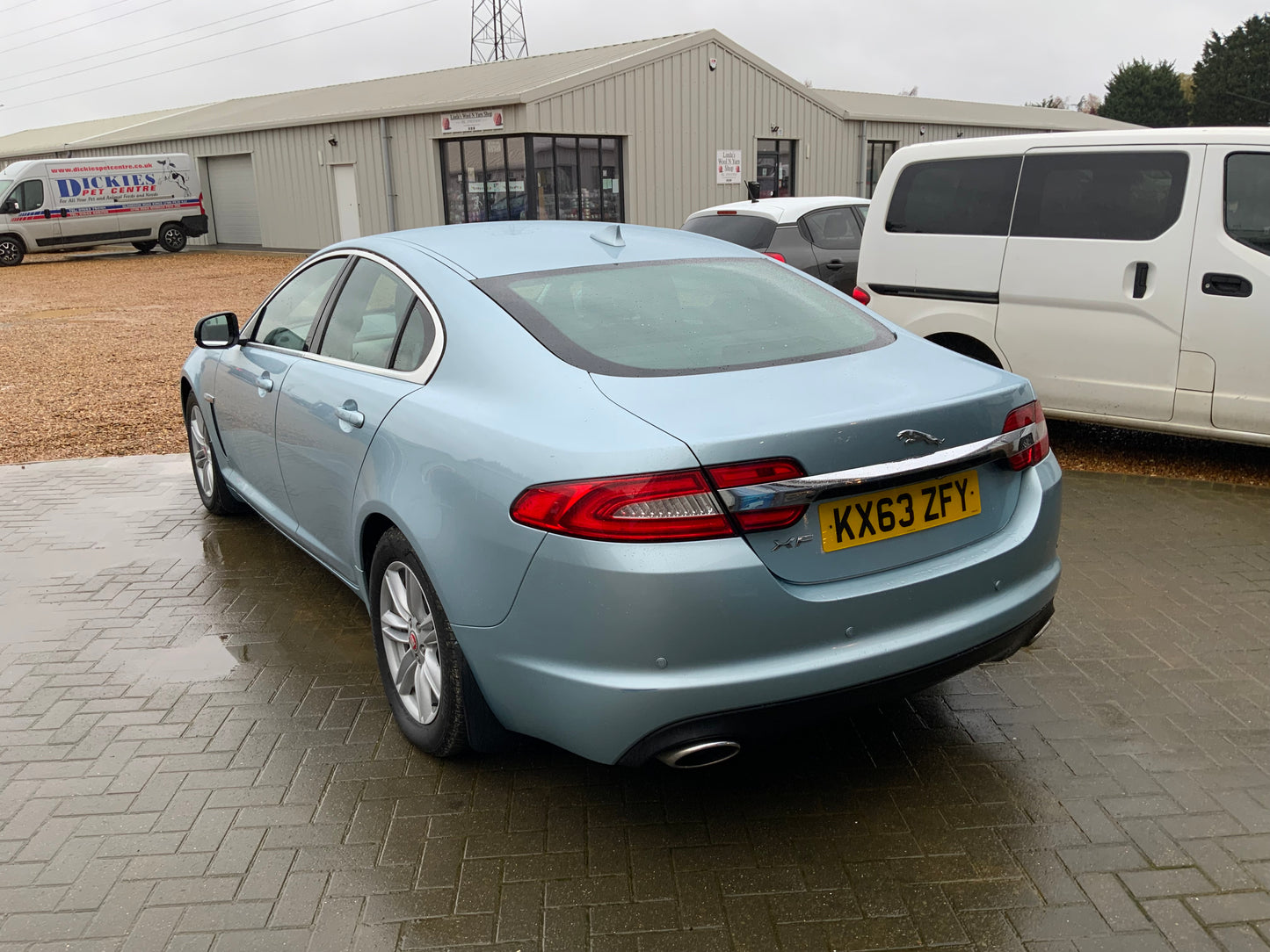 Jaguar XF 3L v6 luxury