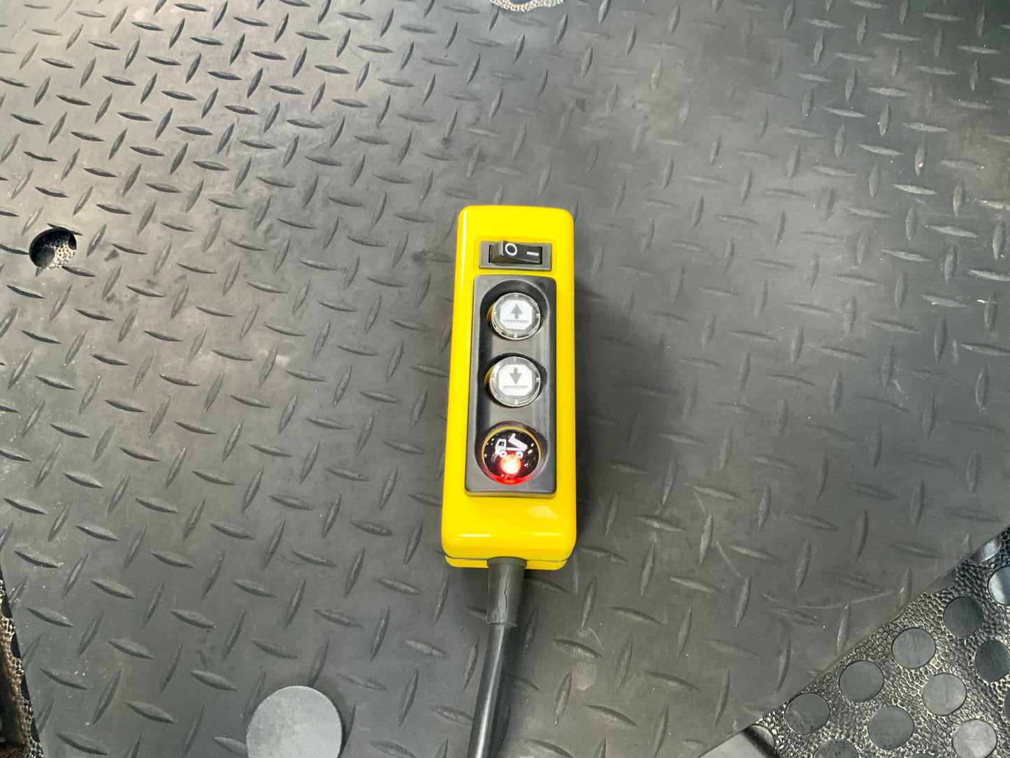 LDV EV80  LWB TIPPER