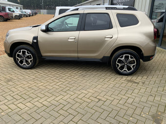 compare product Dacia Duster 1.6L prestige petrol