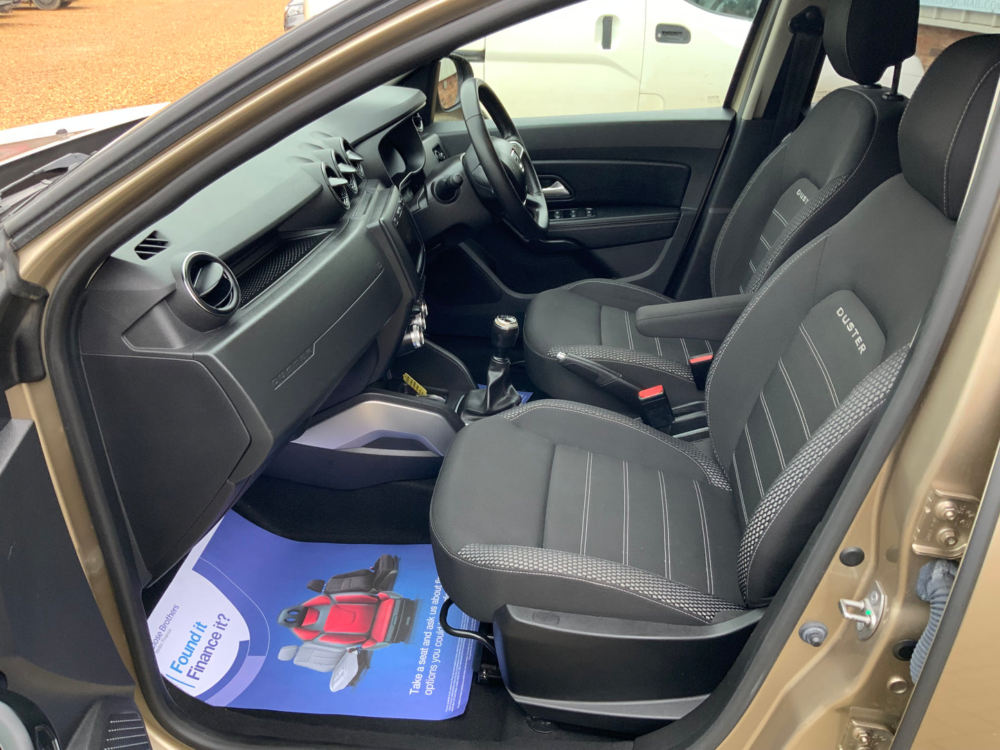 Dacia Duster 1.6L prestige petrol