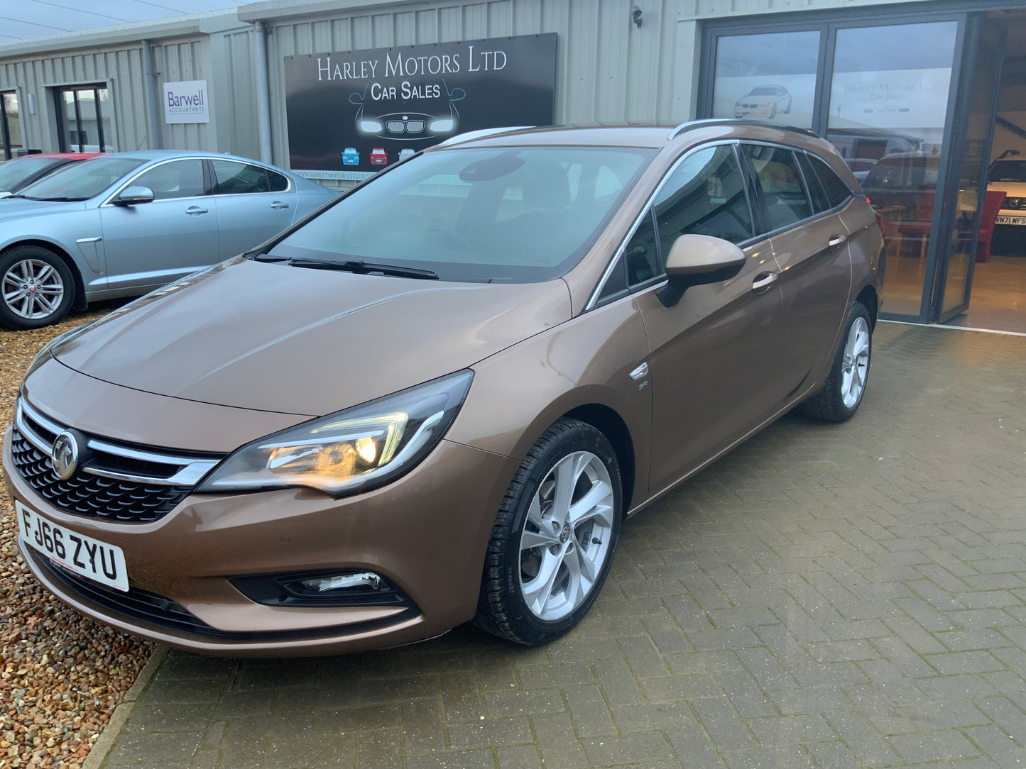 Vauxhall Astra estate car auto