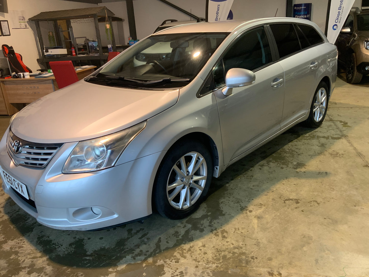 Toyota Avensis estate car