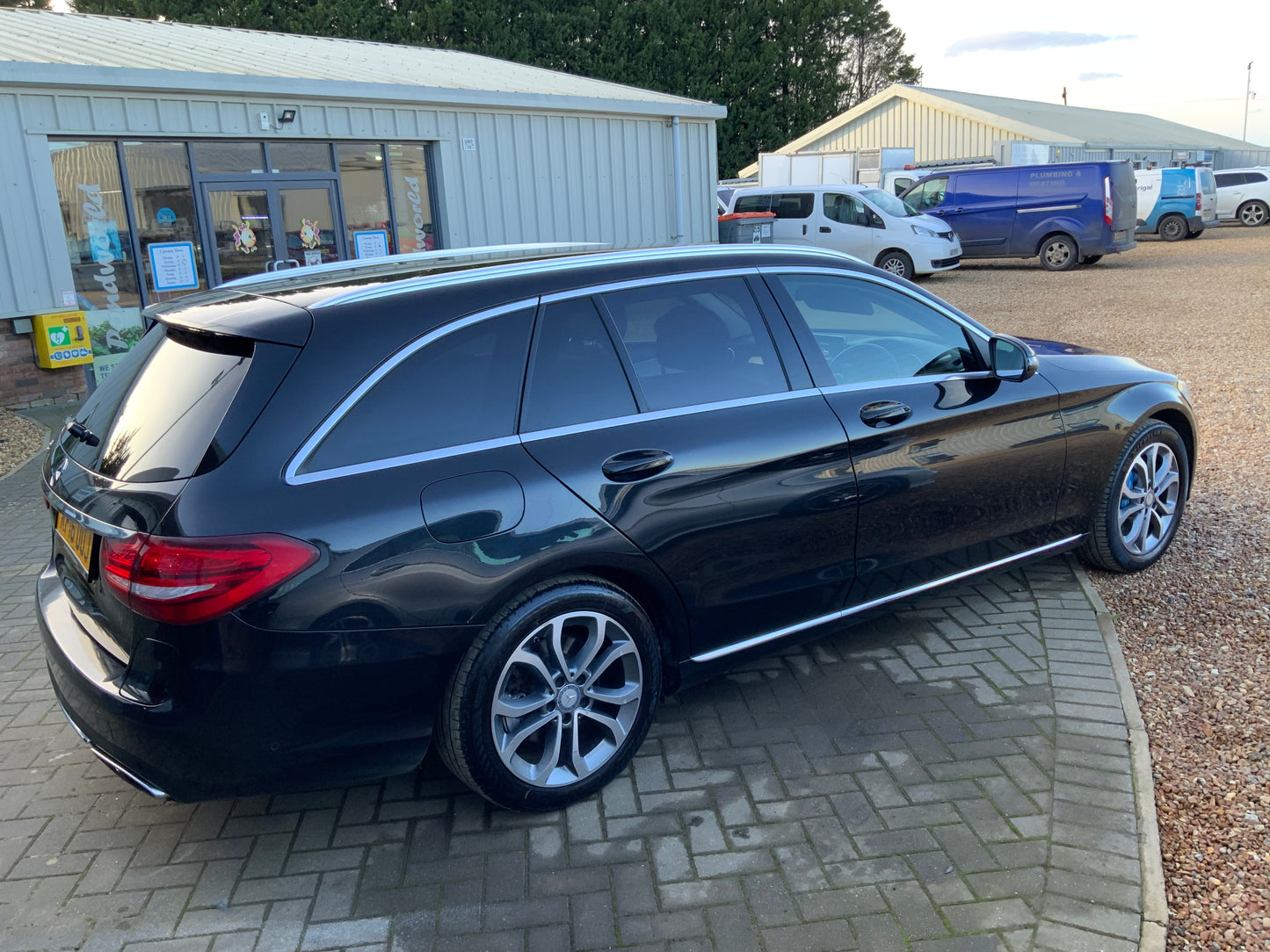 Mercedes C350 2L sport estate car auto