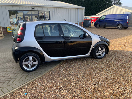 Smart car 1.5L diesel forfour passion hatchback