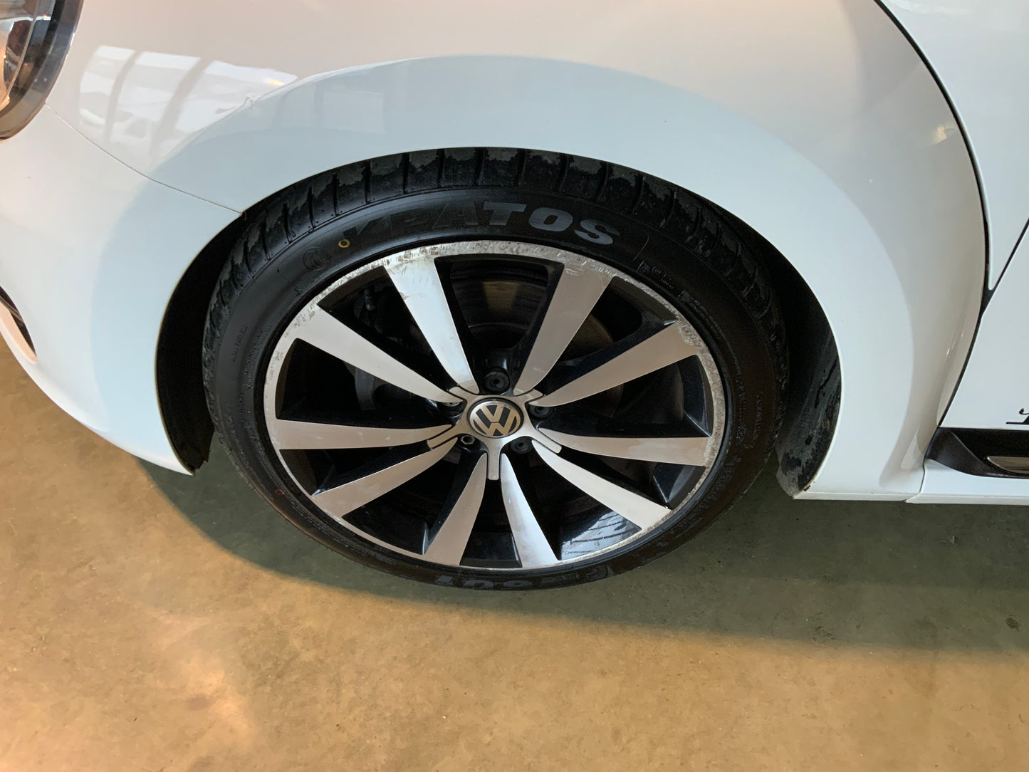 Volkswagen Beetle convertible 1.4L petrol