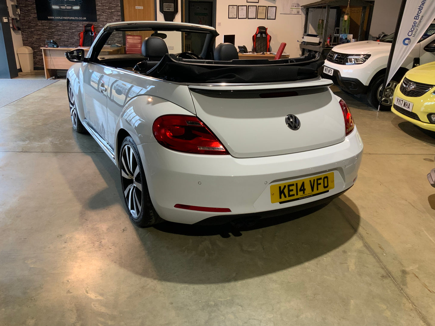 Volkswagen Beetle convertible 1.4L petrol