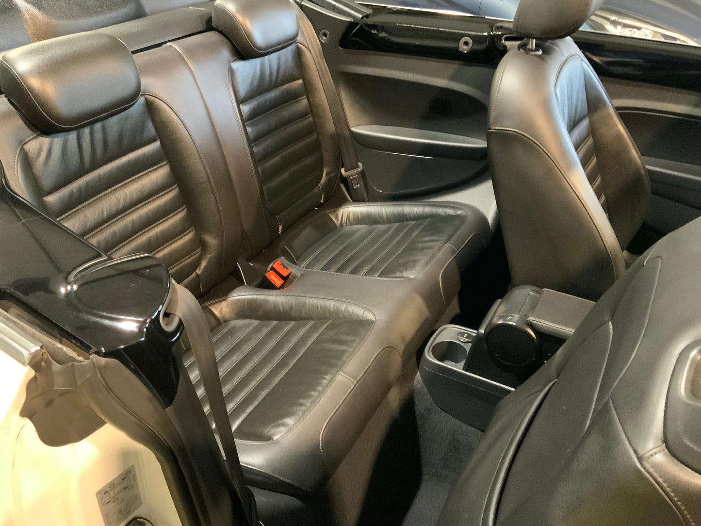 Volkswagen Beetle convertible 1.4L petrol