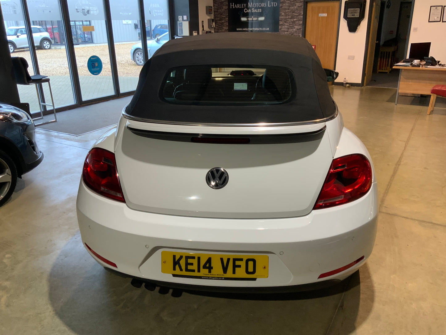 Volkswagen Beetle convertible 1.4L petrol