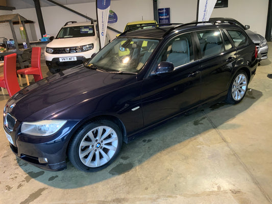 BMW 320 se touring estate car