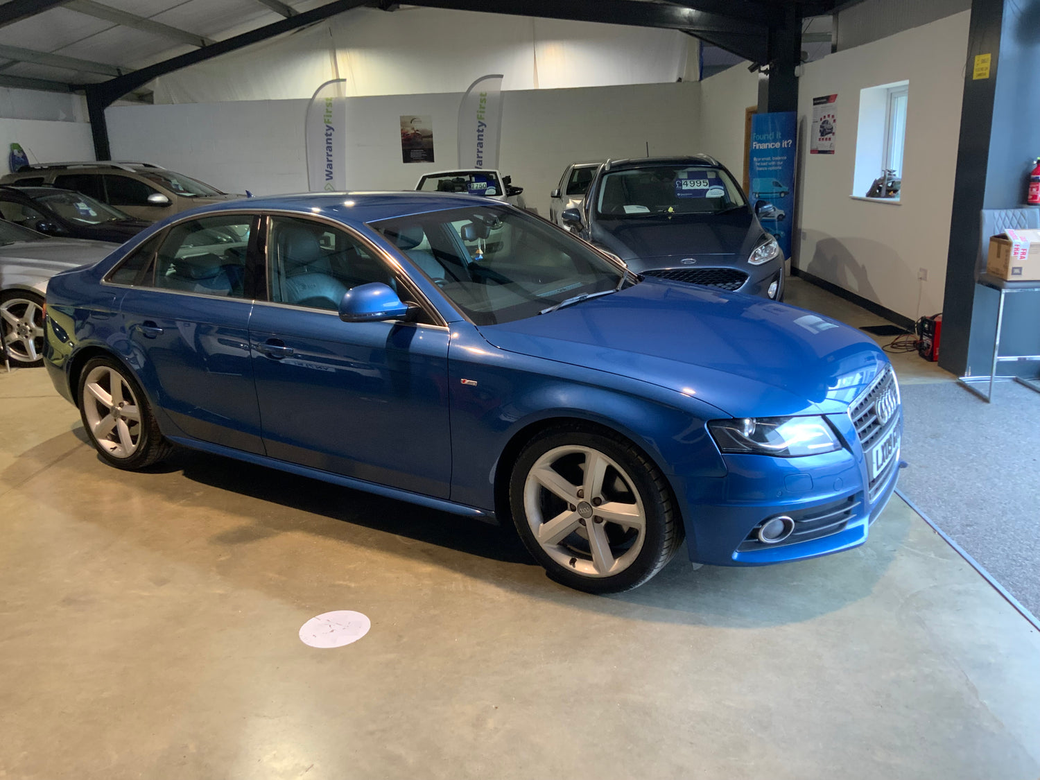 Audi A4 auto s line