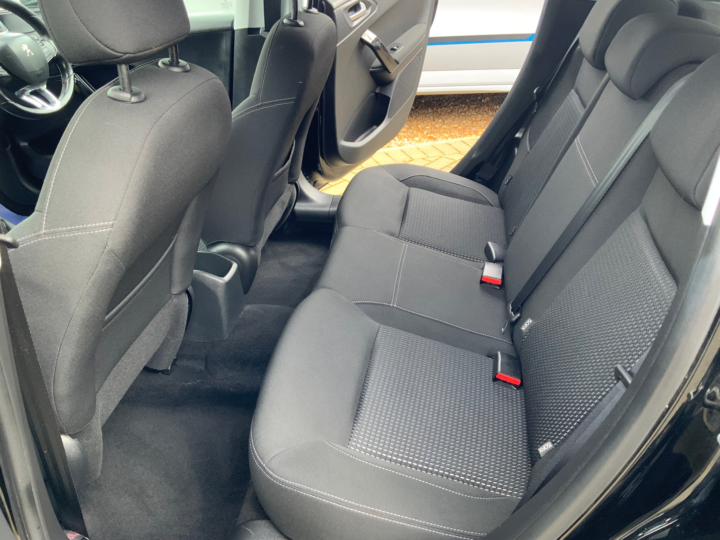 Peugeot 208 tech edition