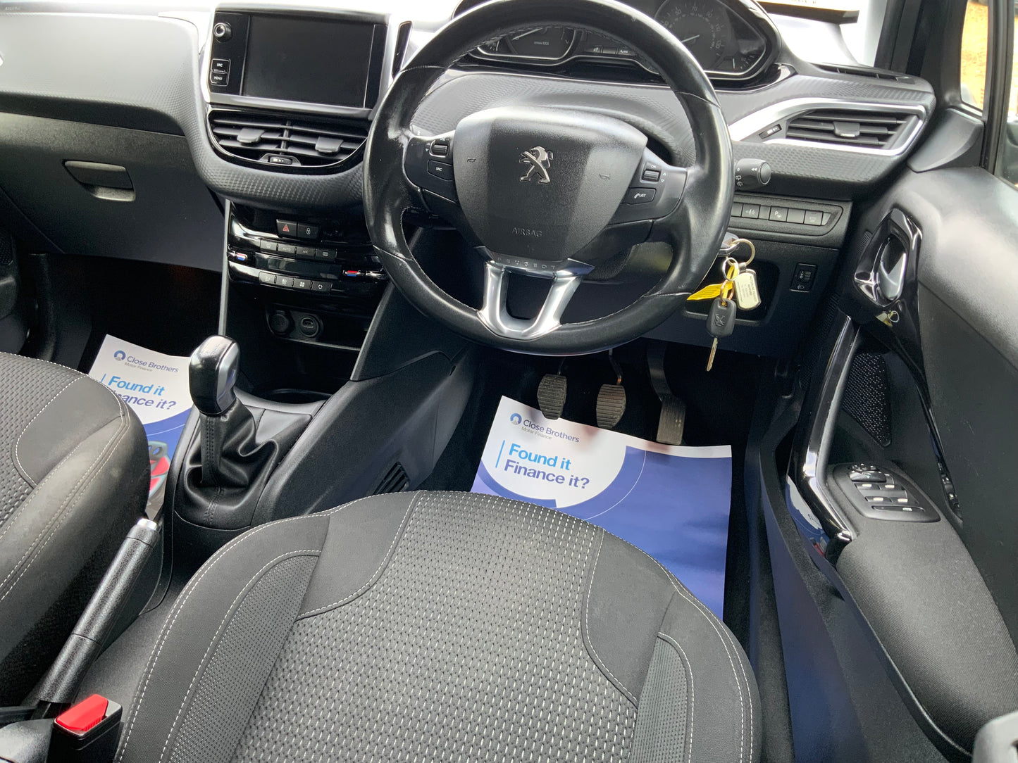 Peugeot 208 tech edition