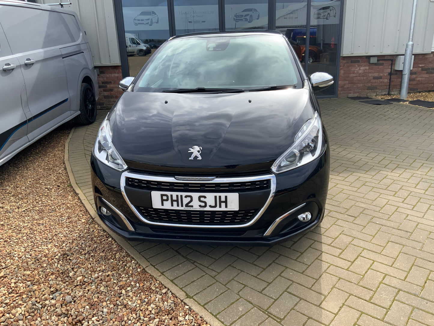 Peugeot 208 tech edition