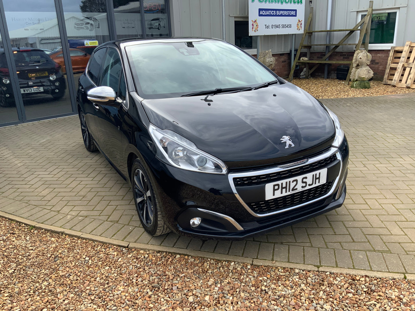 Peugeot 208 tech edition
