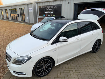 compare product Mercedes B180