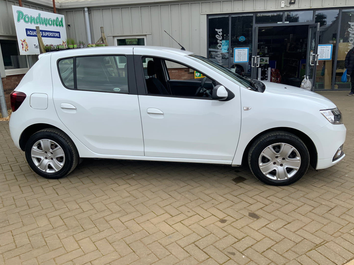 Dacia Sandero Laureate