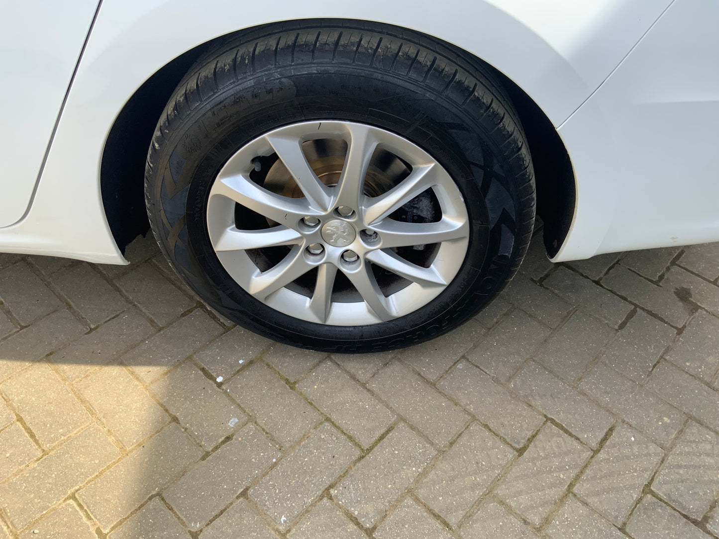 Peugeot 508 SW Estate car