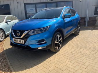 compare product Nissan Qashqai 1.5L diesel tekna