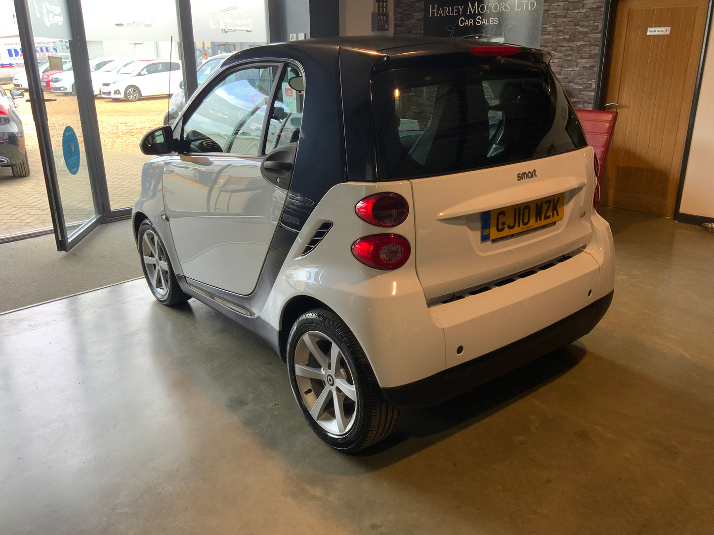 Smart car fortwo auto