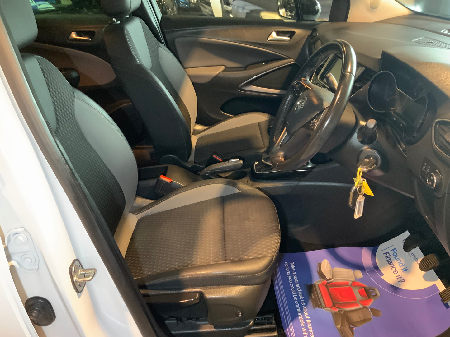 Vauxhall Crossland X elite