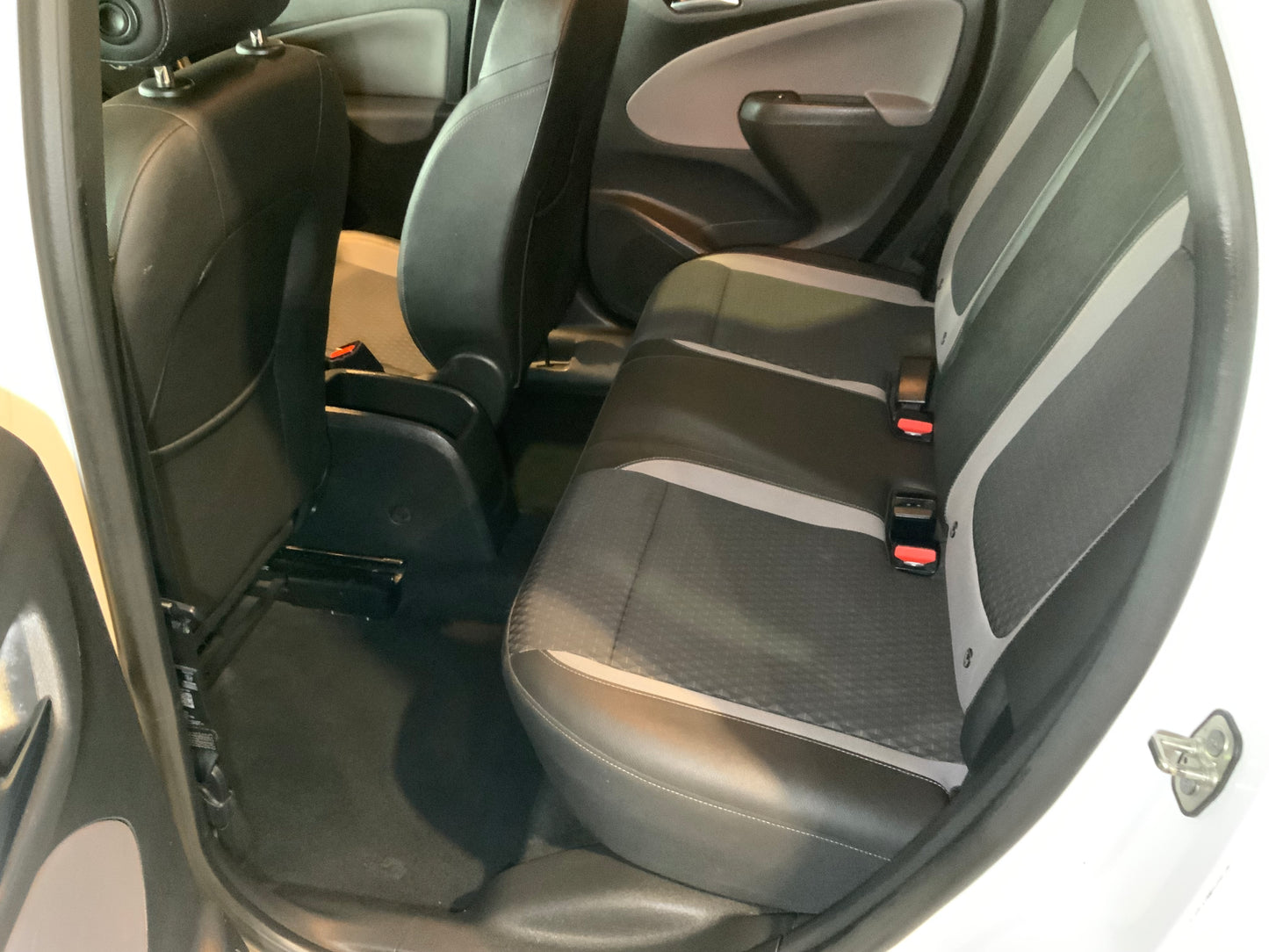 Vauxhall Crossland X elite