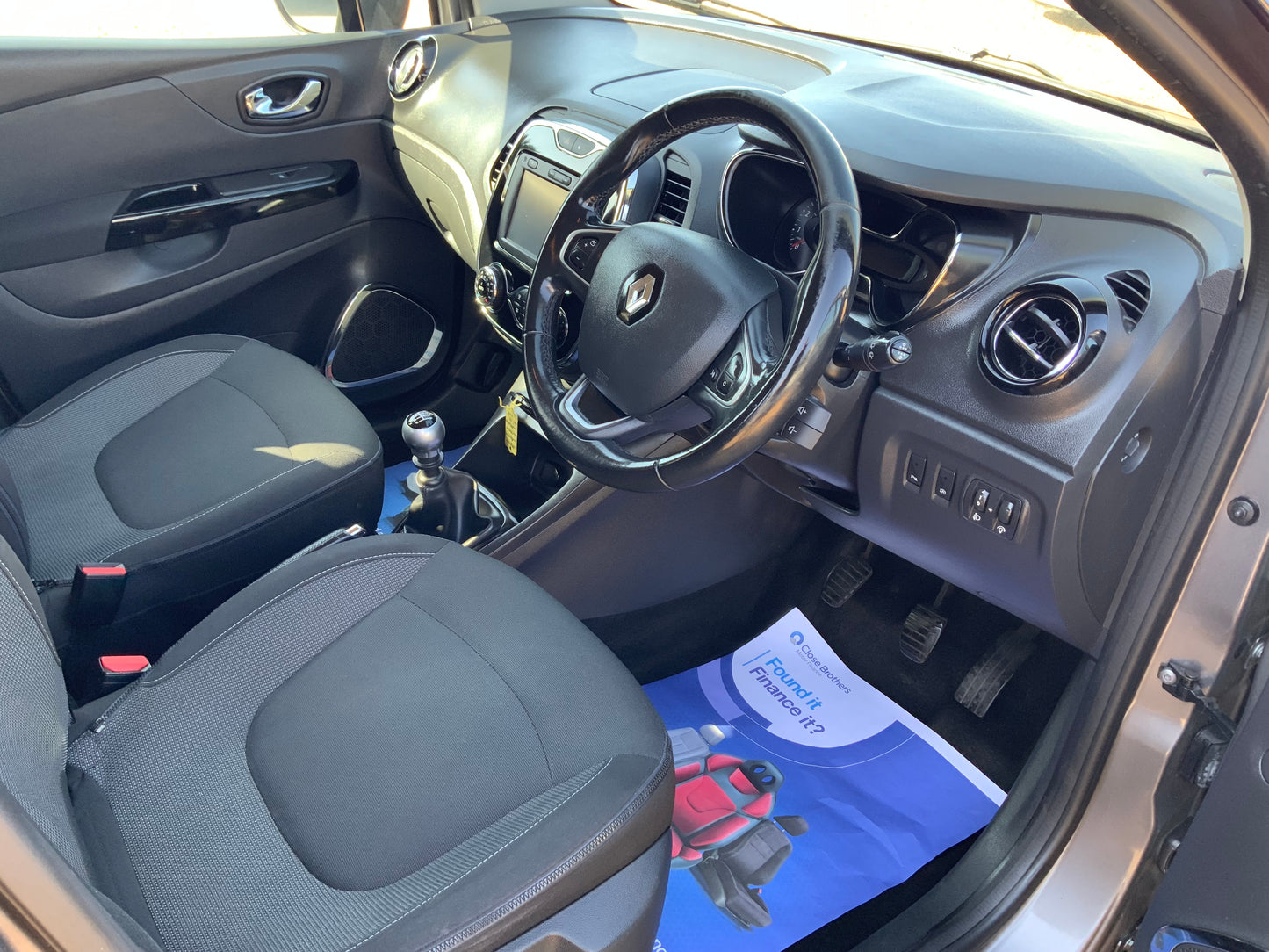 Renault Captur 1.5L diesel