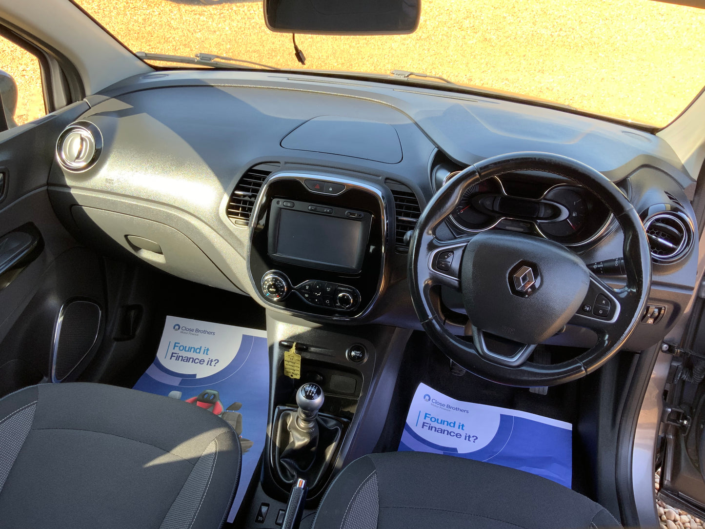Renault Captur 1.5L diesel