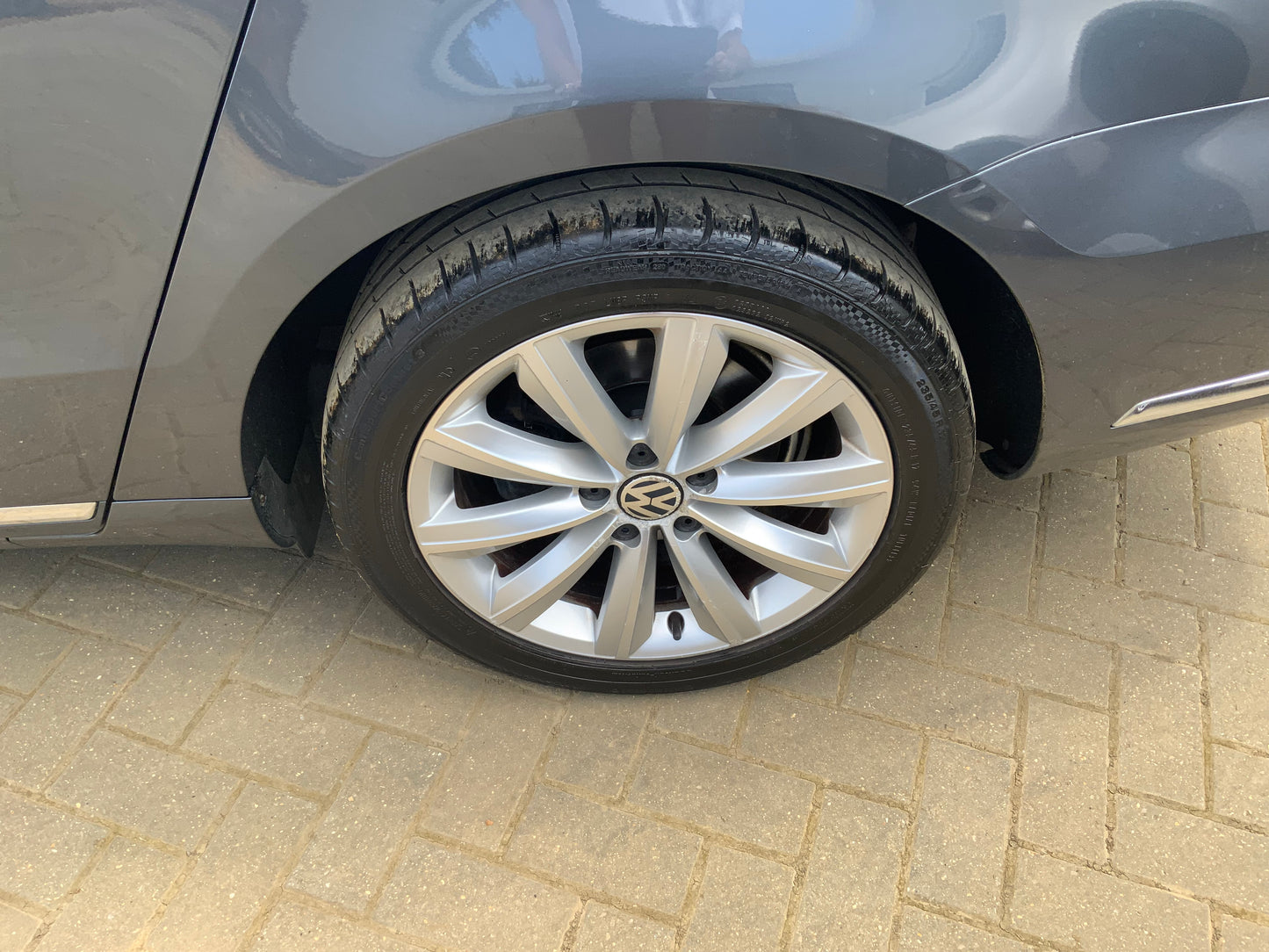 Volkswagen Passat 2L diesel tdi highline
