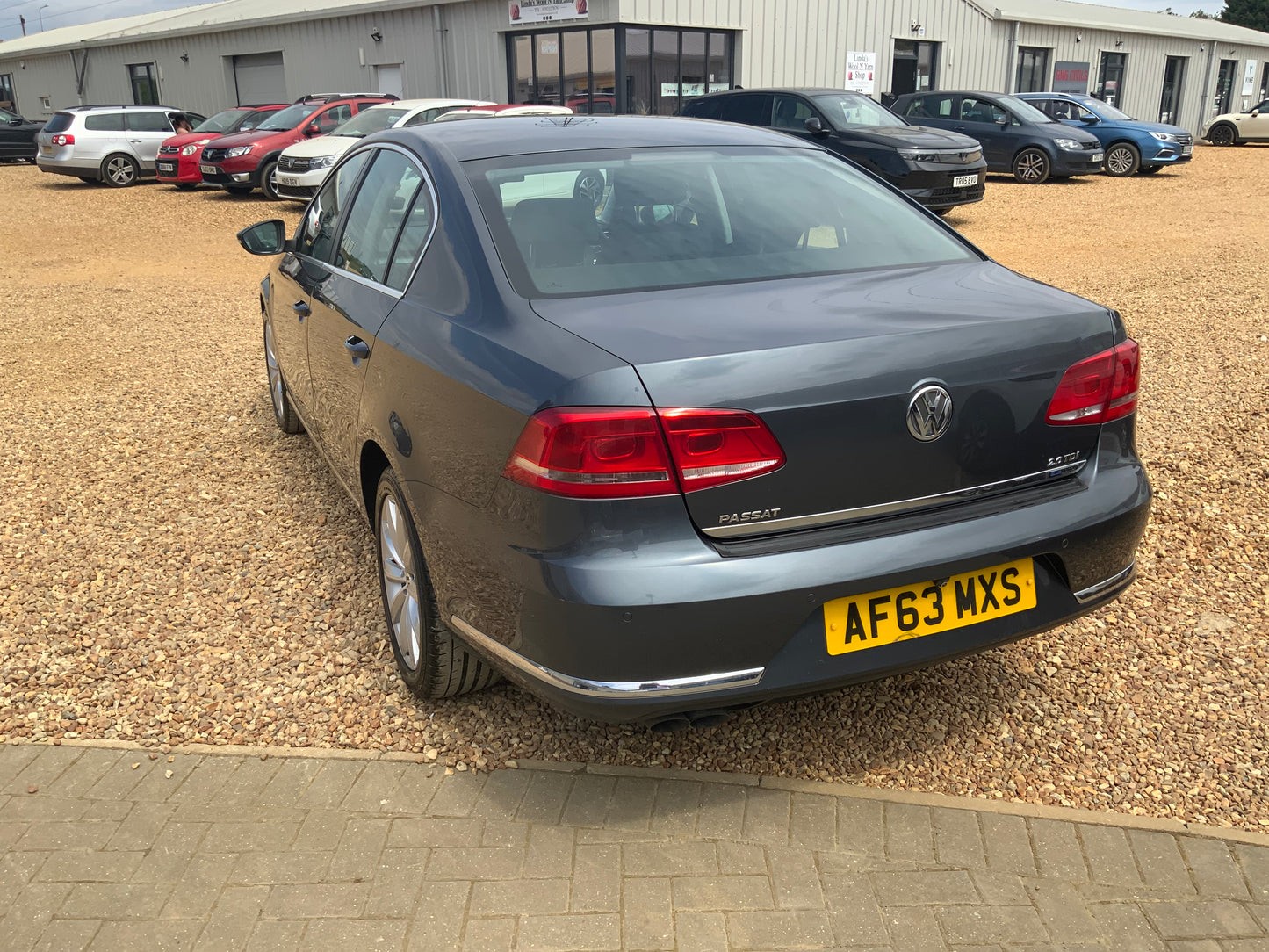 Volkswagen Passat 2L diesel tdi highline