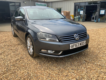 compare product Volkswagen Passat 2L diesel tdi highline