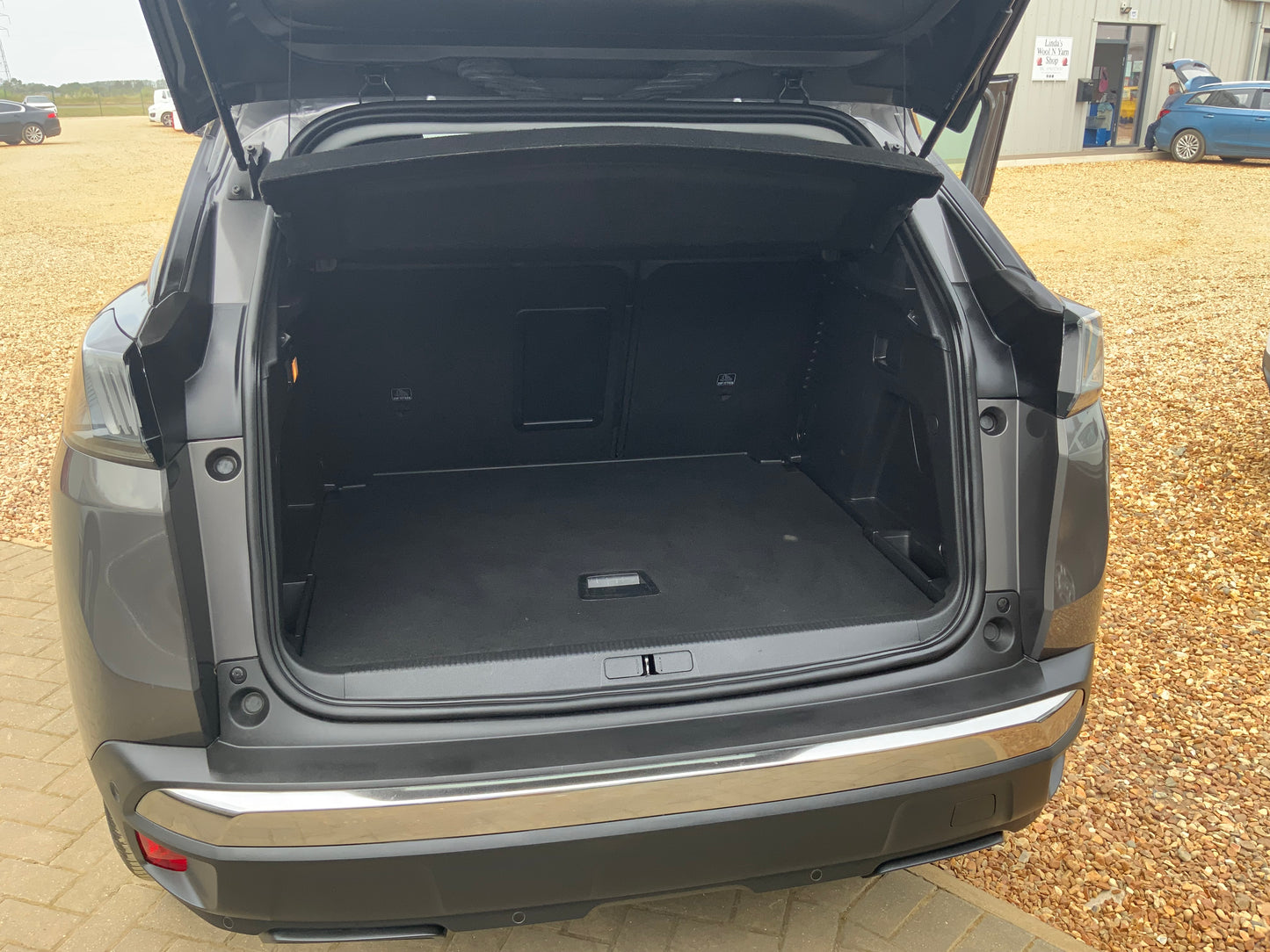 Peugeot 3008 1.2L 130 allure
