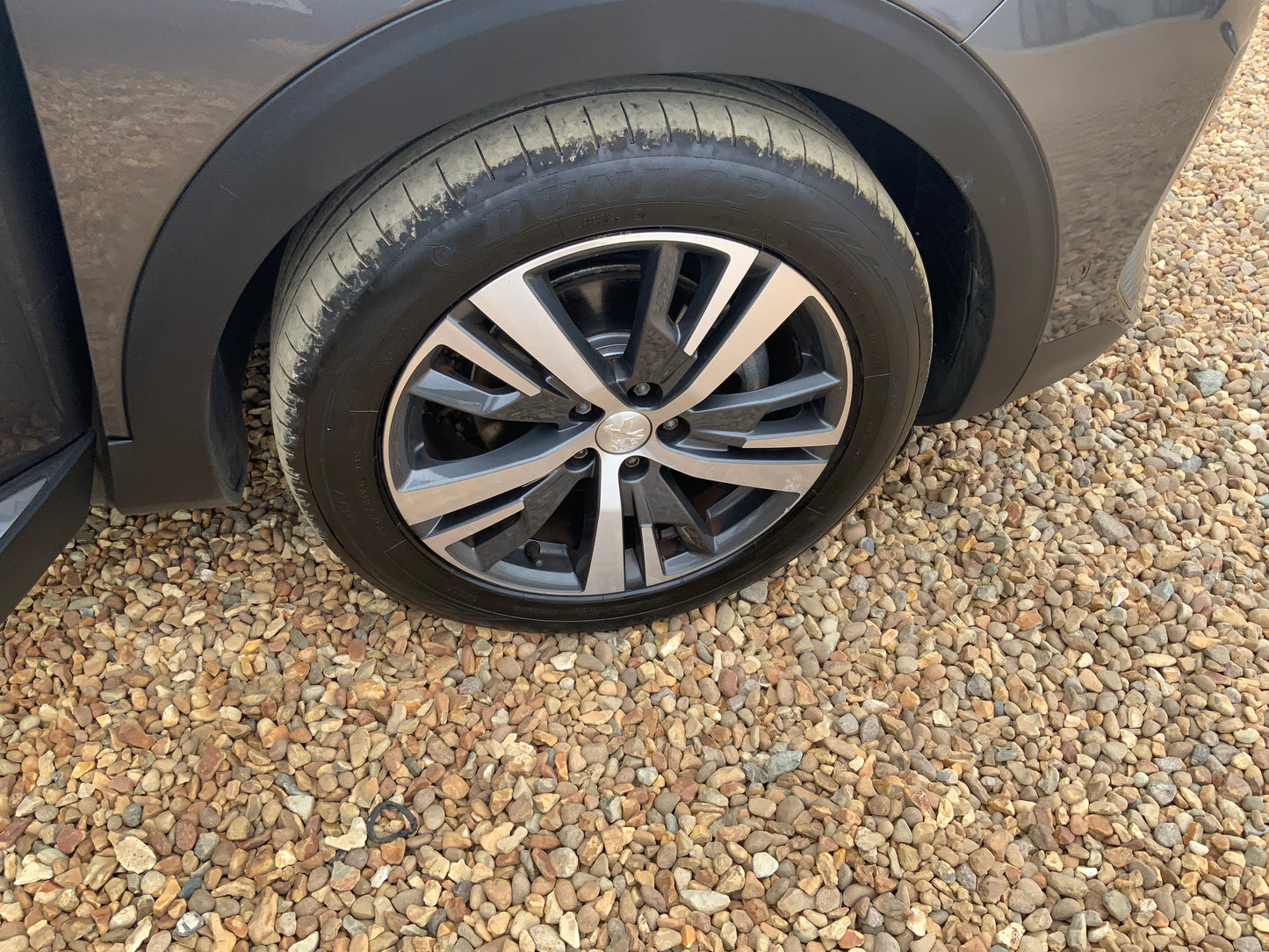 Peugeot 3008 1.2L 130 allure