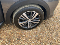 Peugeot 3008 1.2L 130 allure
