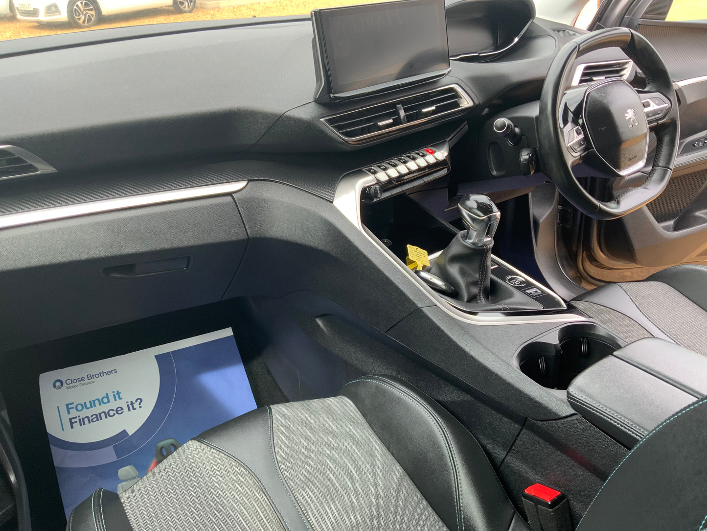 Peugeot 3008 1.2L 130 allure