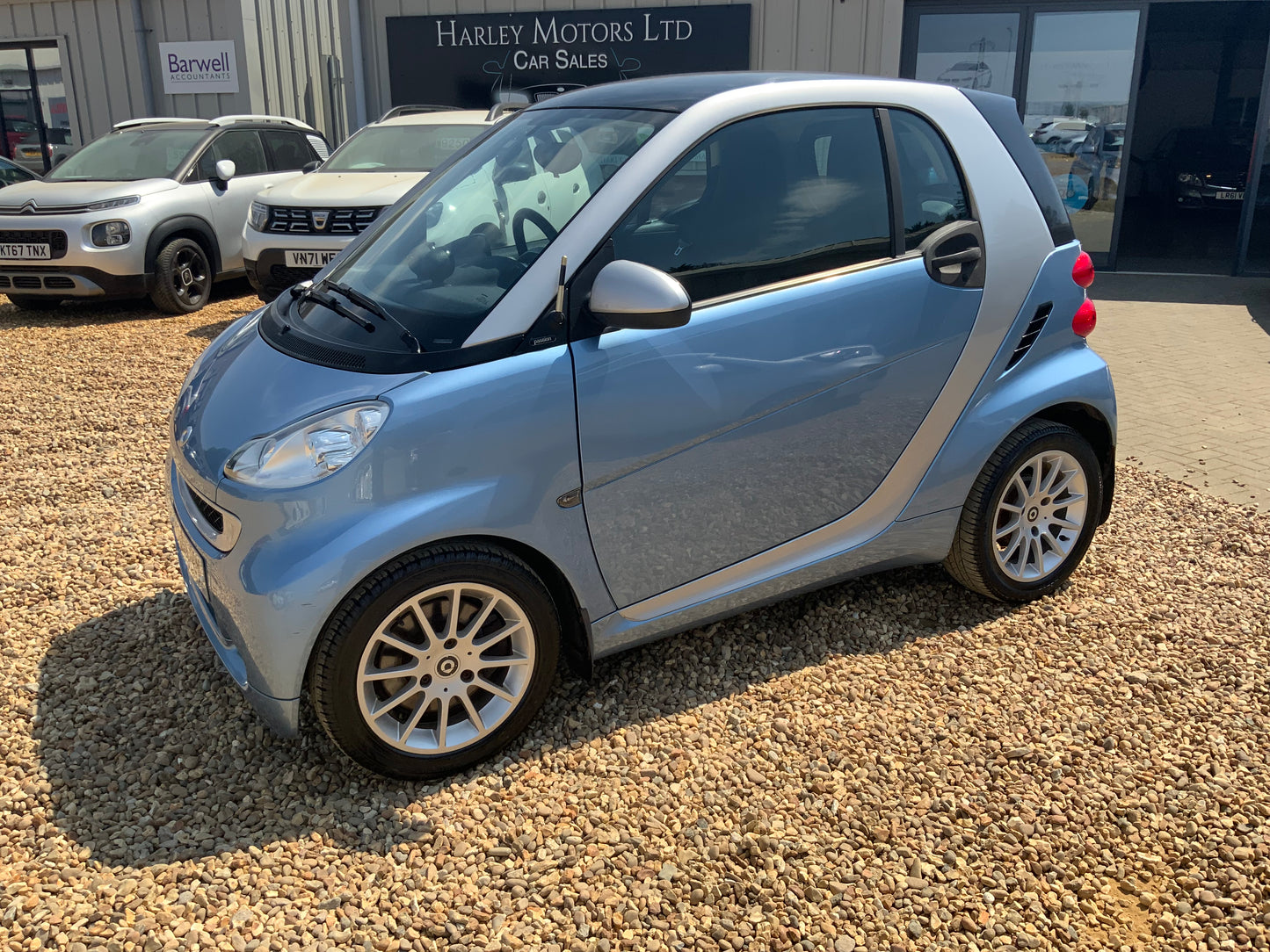 Smart car fortwo auto