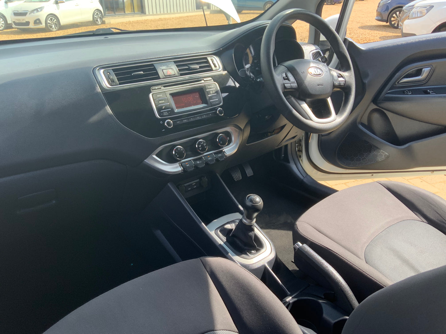 Kia Rio 1.2 air 1 petrol