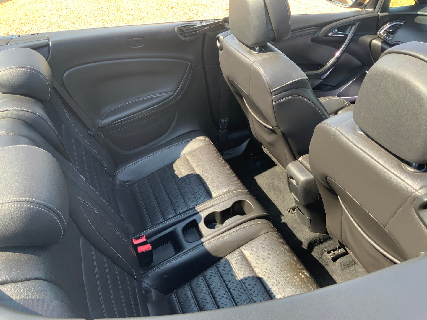 Vauxhall cascada 2L cdti elite convertible