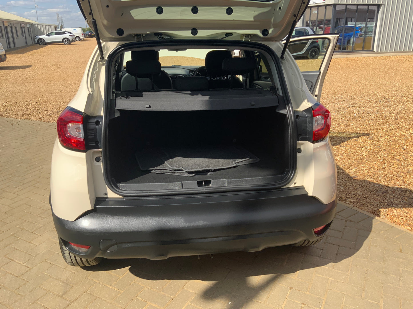 Renault Captur 0.9L petrol dynamique