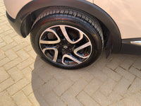 Renault Captur 0.9L petrol dynamique