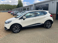 Renault Captur 0.9L petrol dynamique