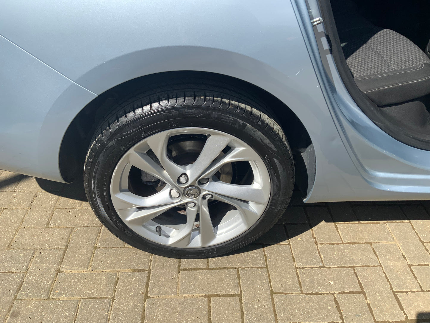 Vauxhall Astra tourer 1.4L estate car