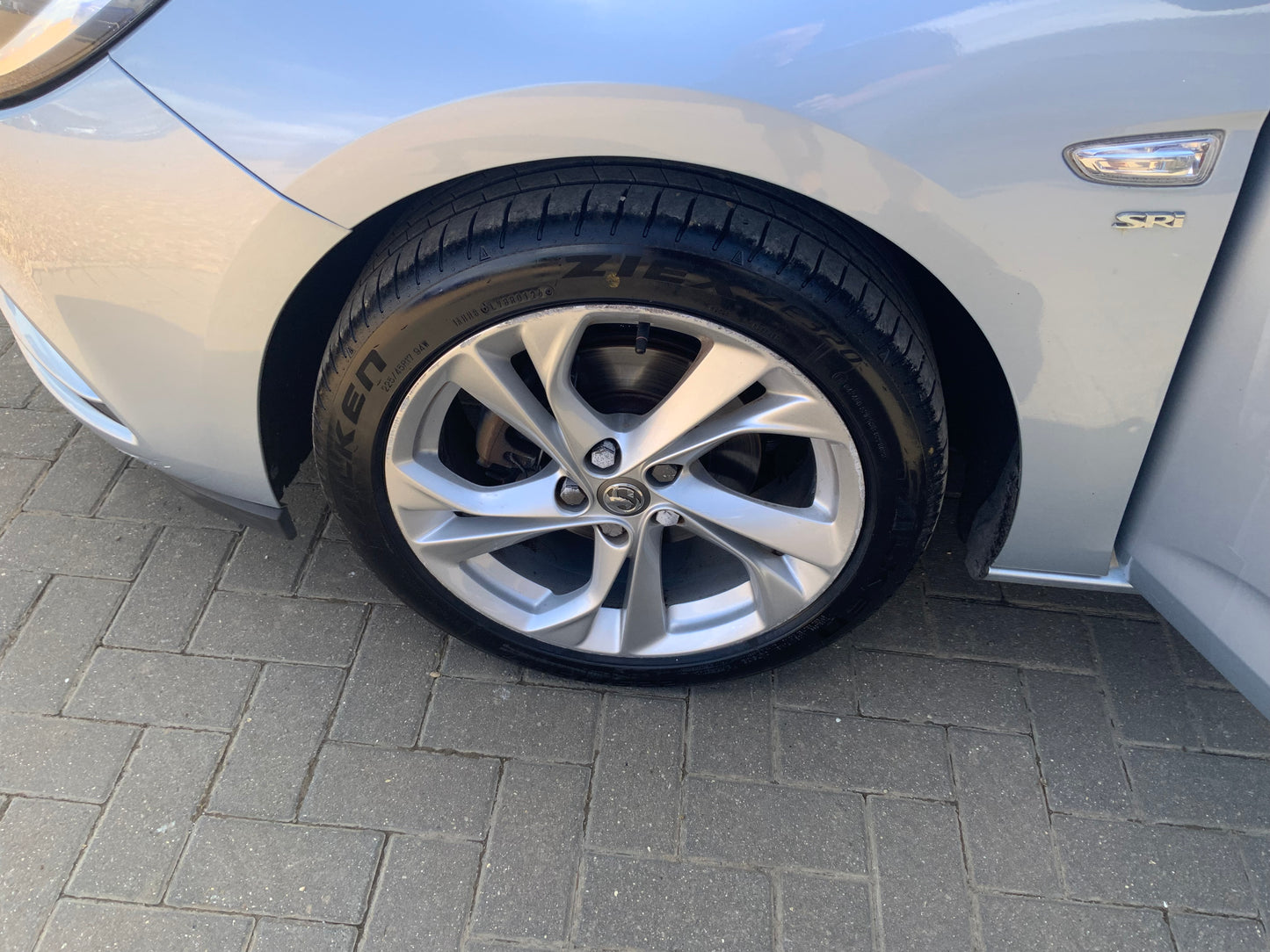 Vauxhall Astra tourer 1.4L estate car