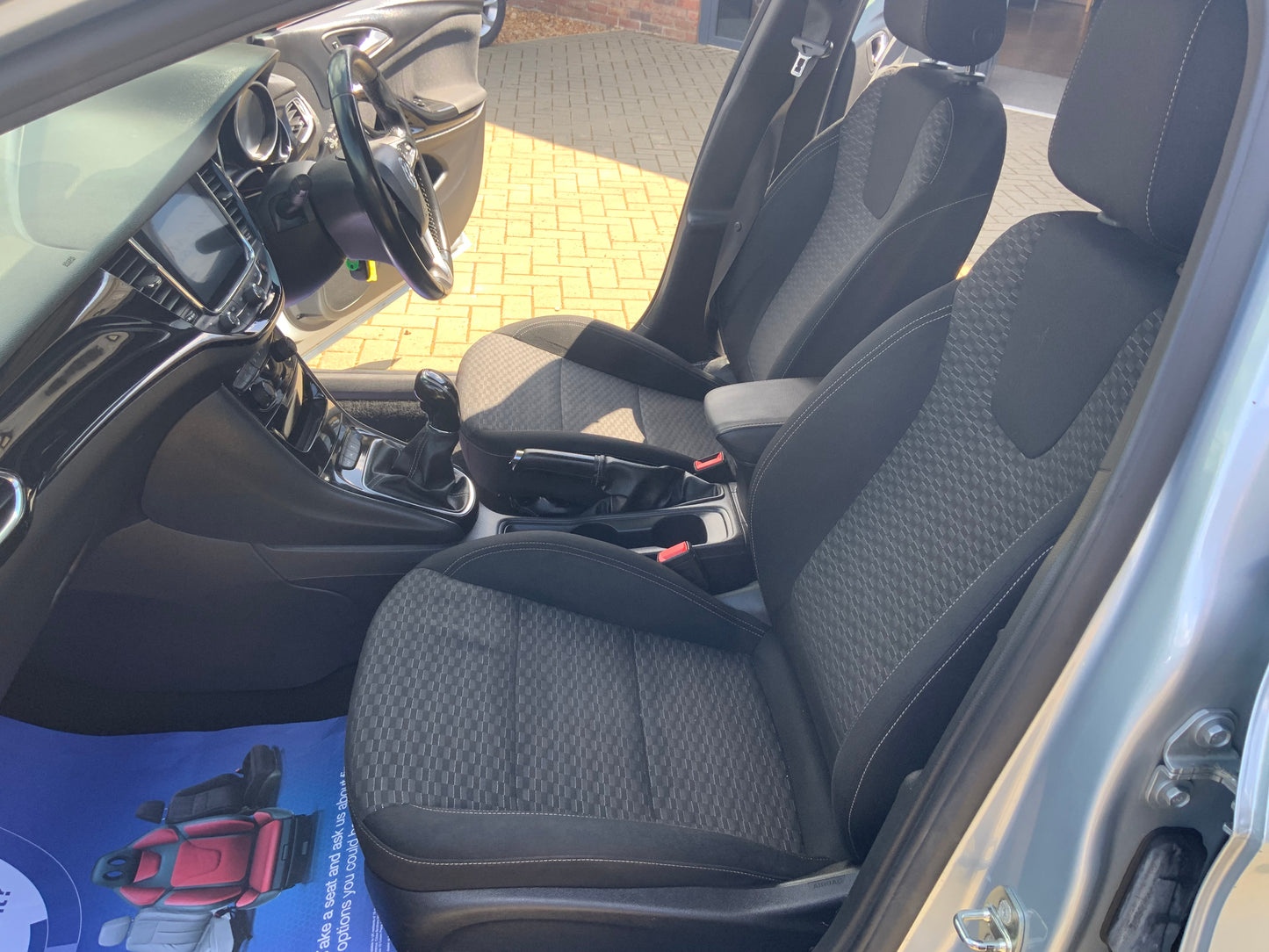 Vauxhall Astra tourer 1.4L estate car