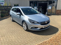 Vauxhall Astra tourer 1.4L estate car
