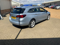 Vauxhall Astra tourer 1.4L estate car