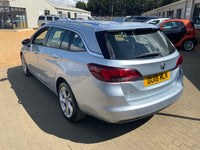 Vauxhall Astra tourer 1.4L estate car