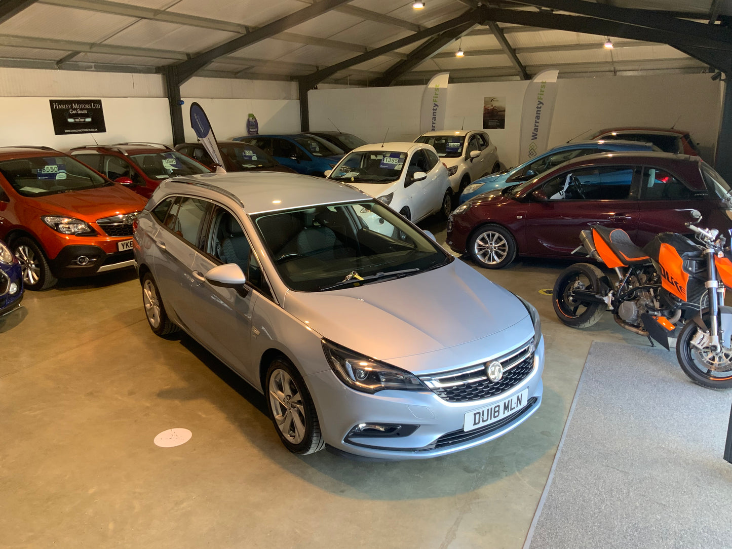 Vauxhall Astra tourer 1.4L estate car